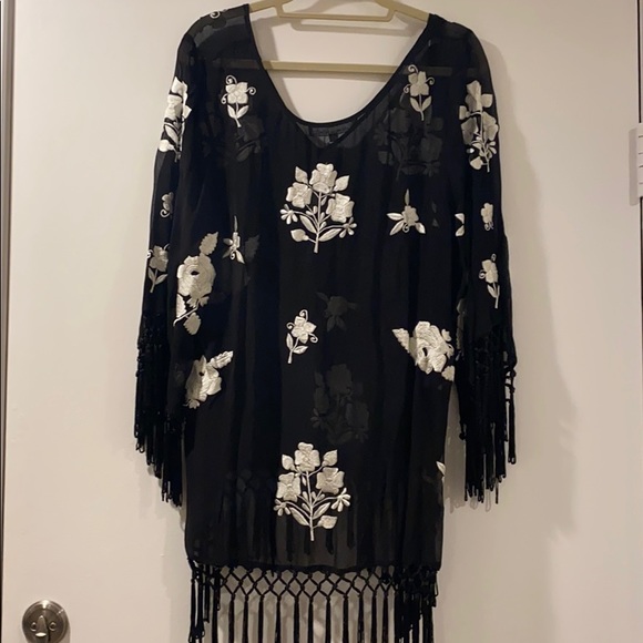 Bohemian Bones ~ Revolve clothing cover up - Picture 12 of 13